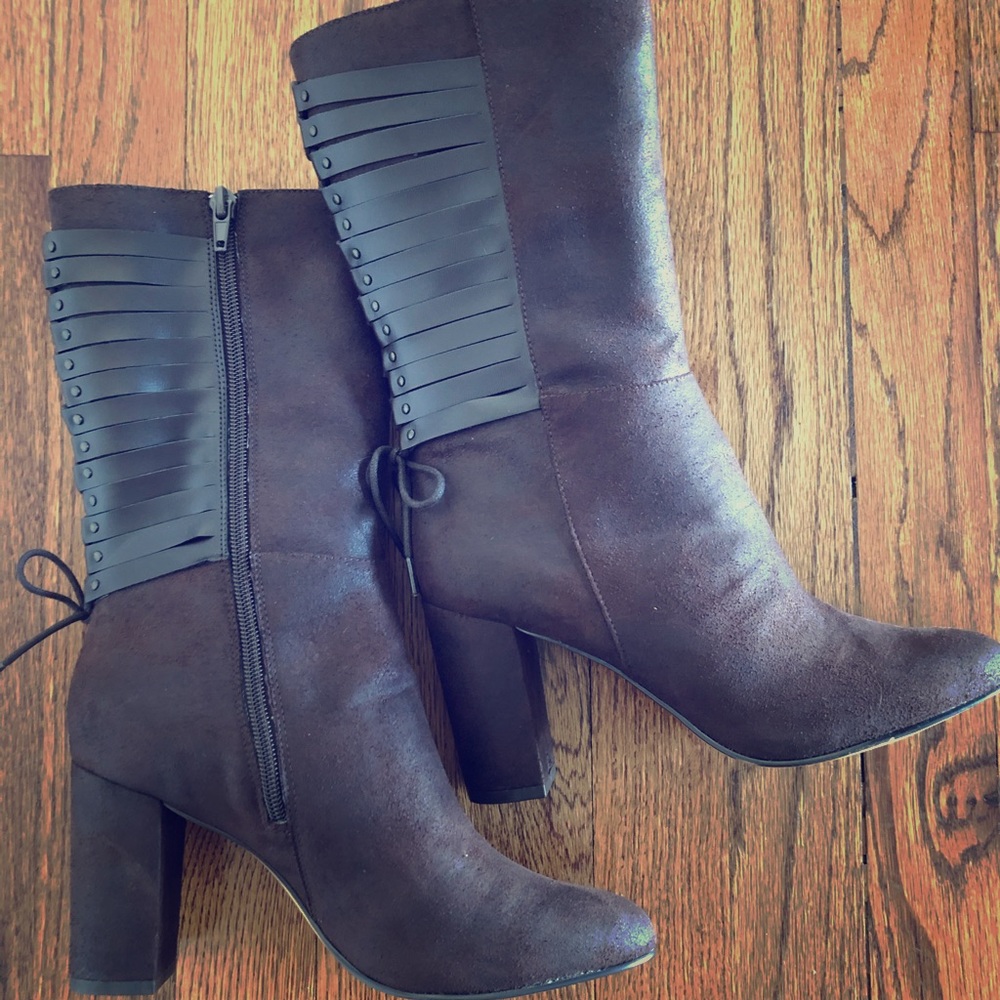 Size 6. American Glamour boots
